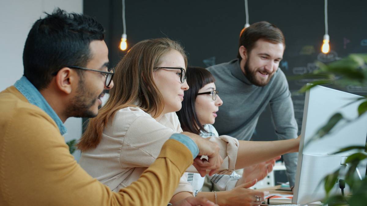 ai tools used by hr streamlining candidate screening process